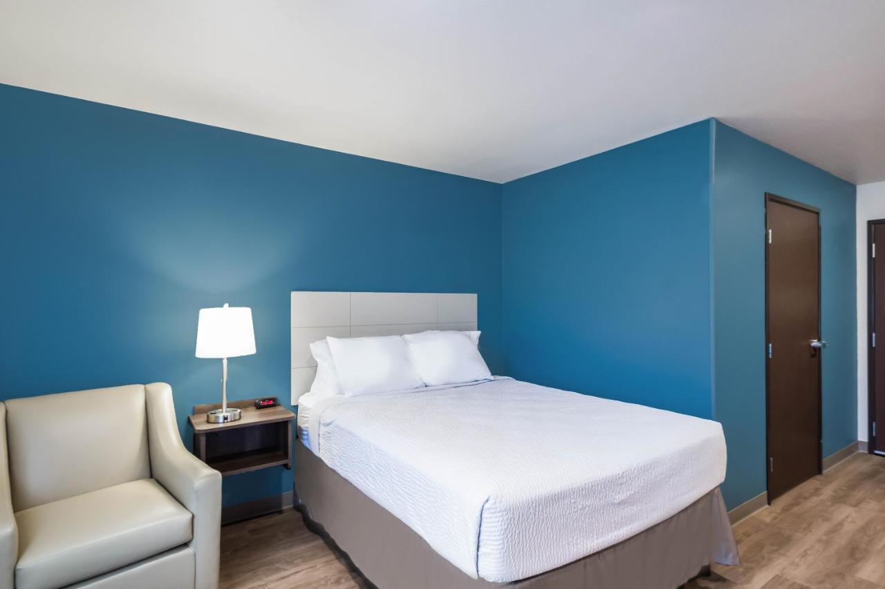 Woodspring Suites Gurnee - Chicago エクステリア 写真