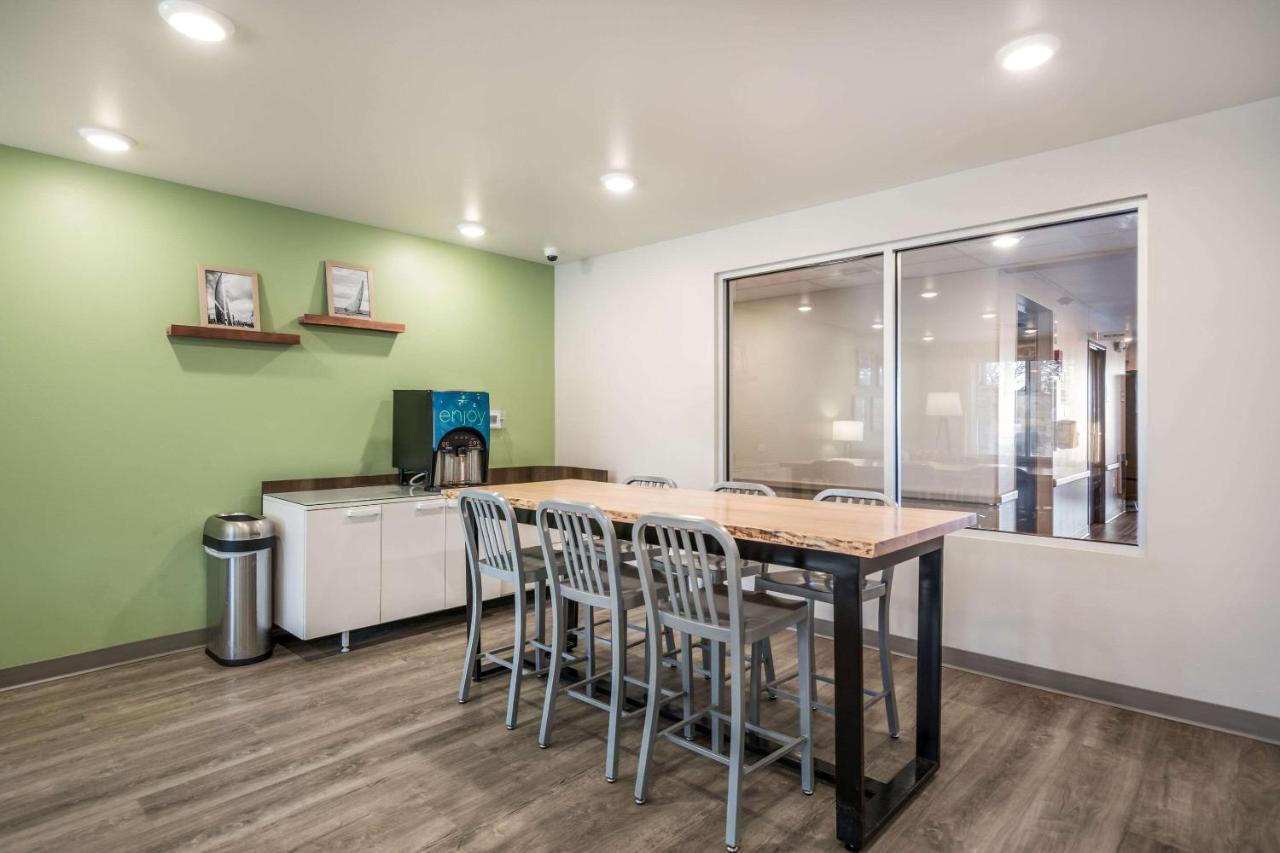 Woodspring Suites Gurnee - Chicago エクステリア 写真